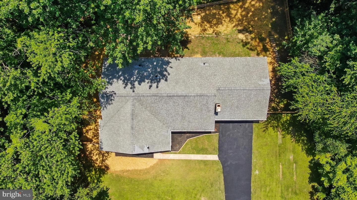 1013 Roxleigh Road photo 51