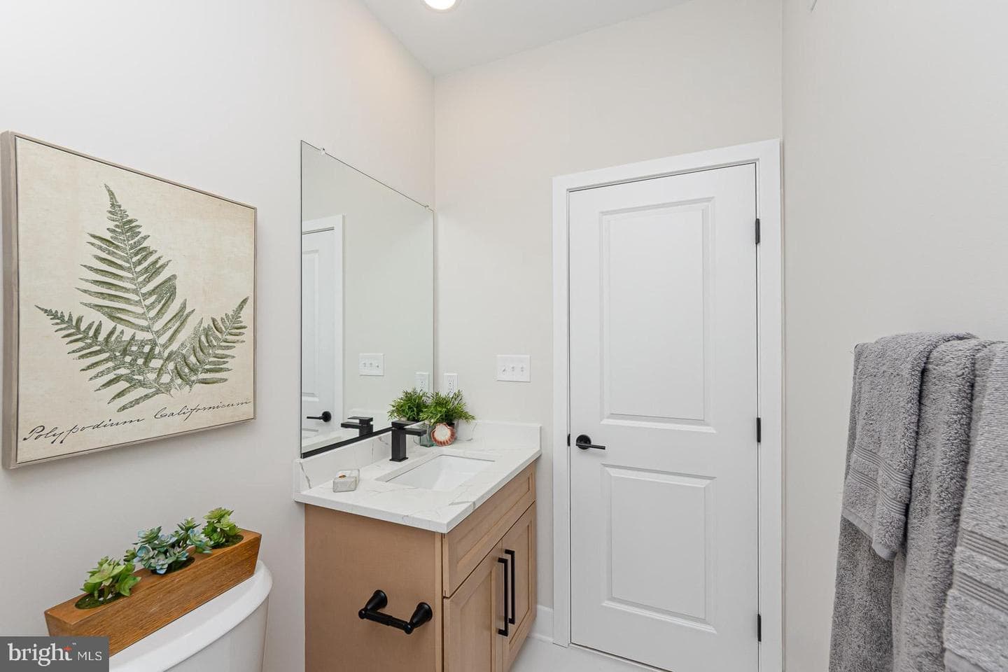 512 Marshall Avenue photo 35