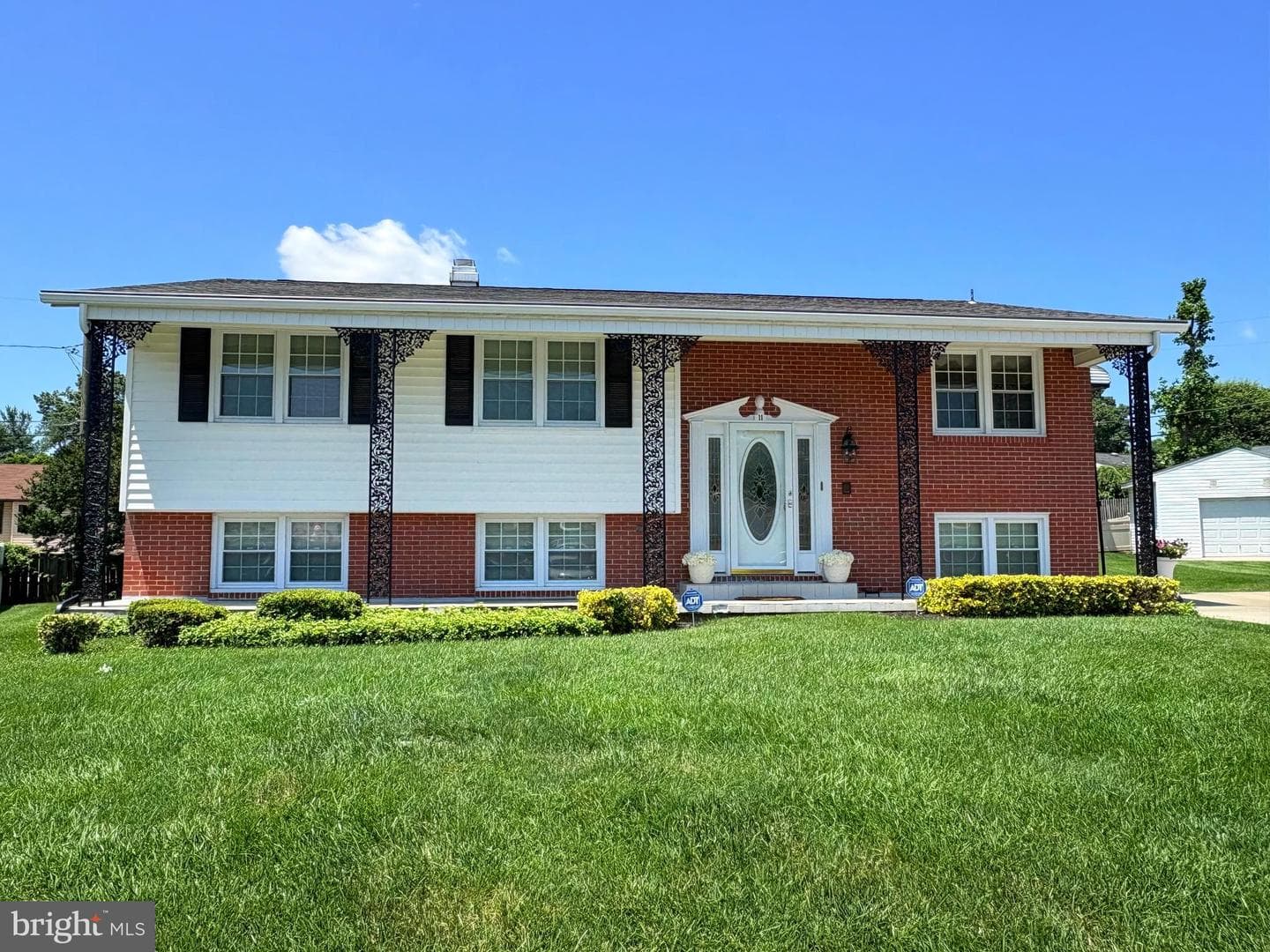 11 Glenwest Court photo 2