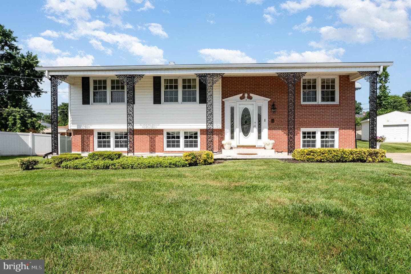 11 Glenwest Court photo 5