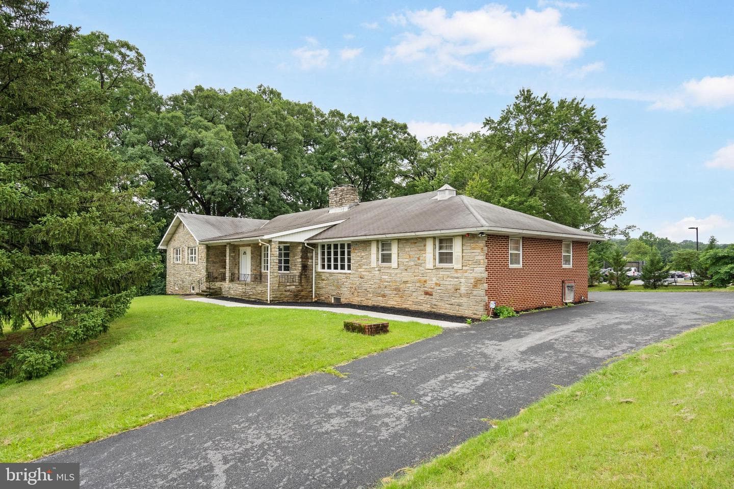 5245 King Avenue photo 2