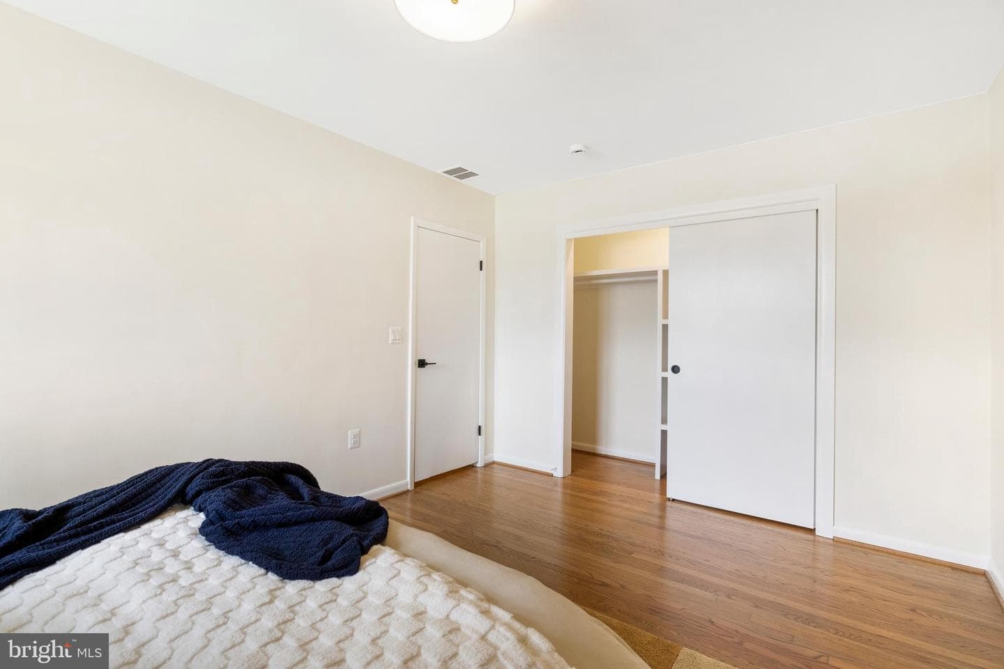 5245 King Avenue photo 33