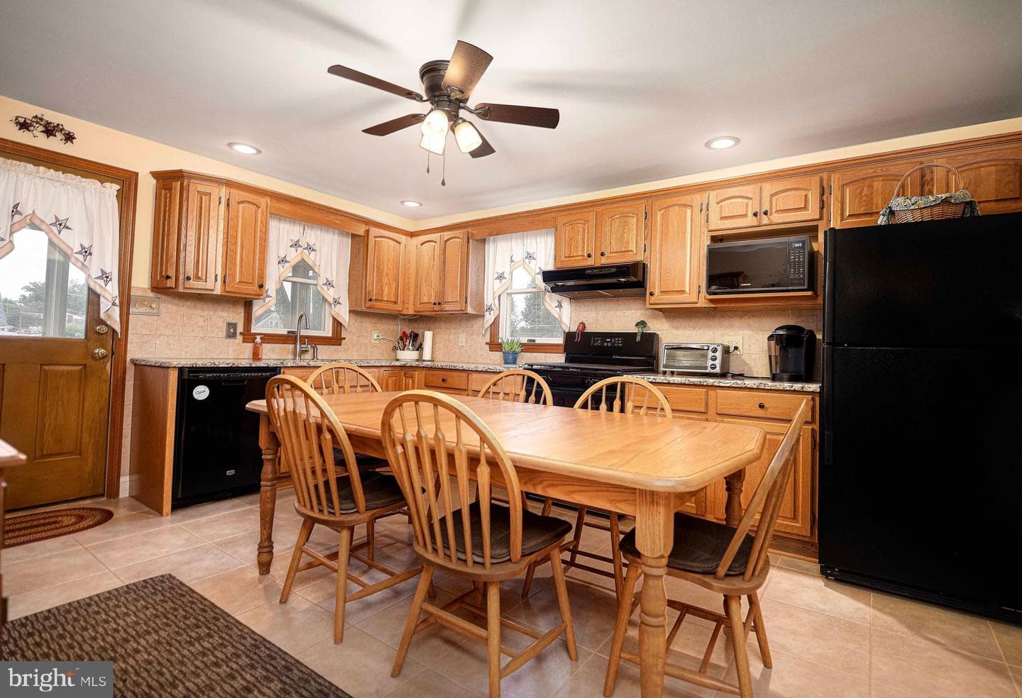 401 Riverside Road photo 24