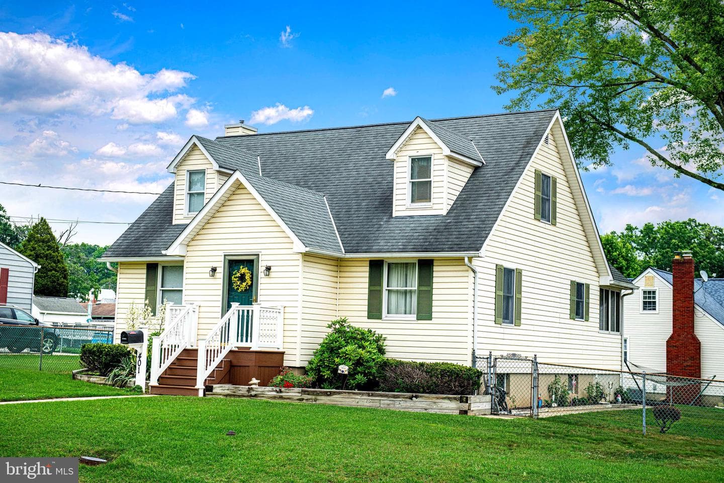 401 Riverside Road photo 6