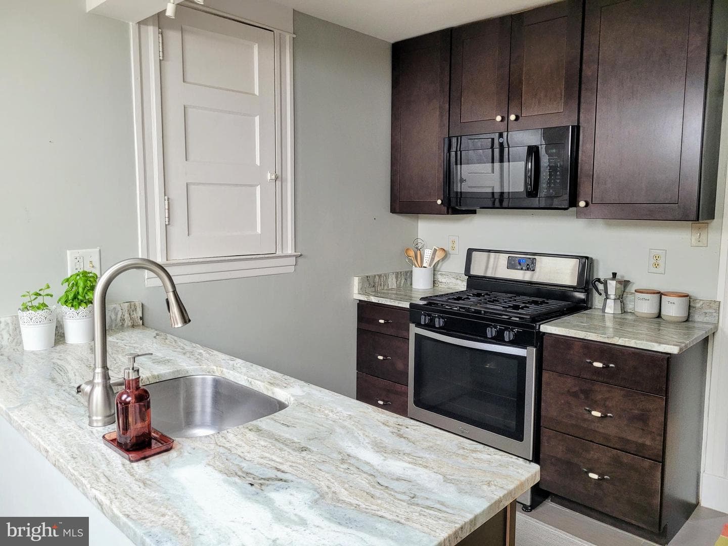 738 Anneslie Road photo 14