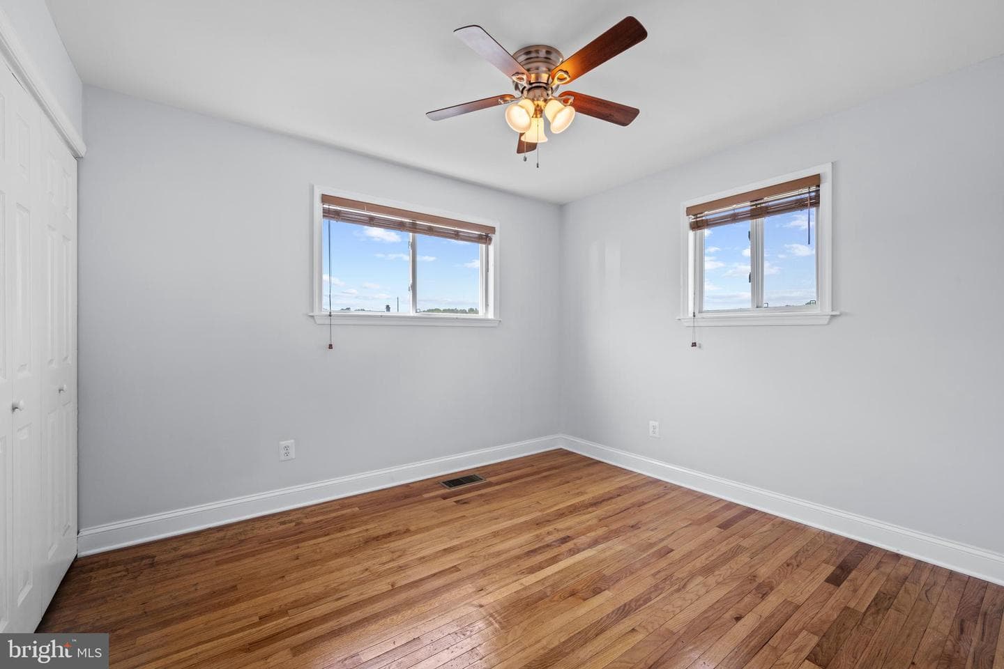 8107 Candle Lane photo 16