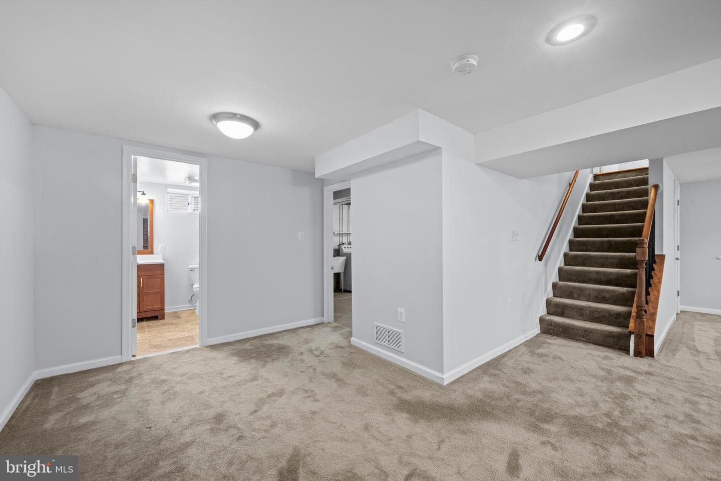 8107 Candle Lane photo 19