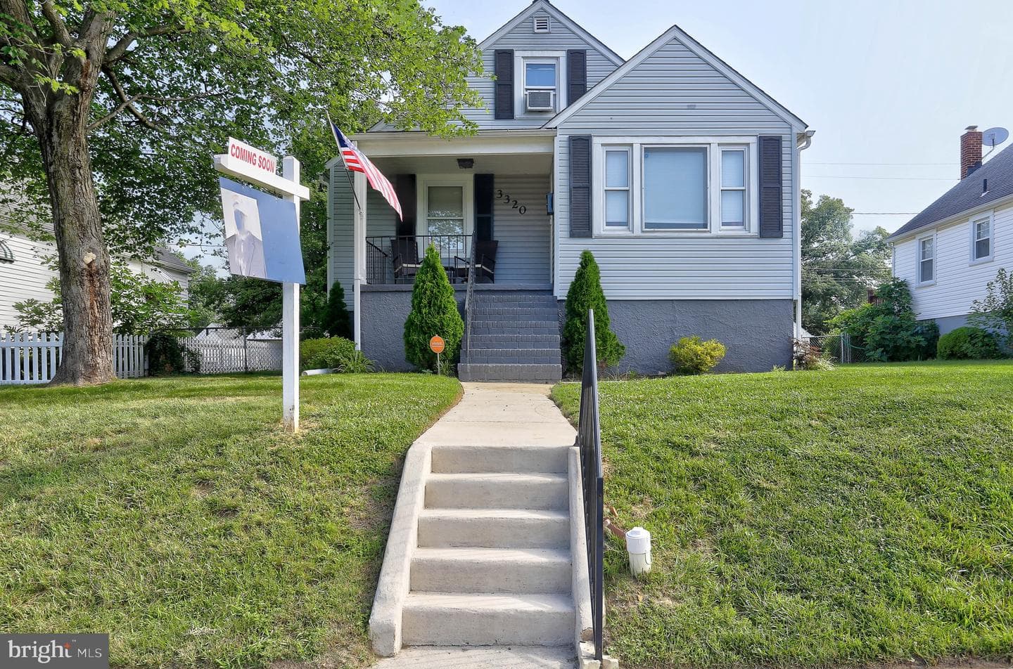 3320 Woodside photo 3