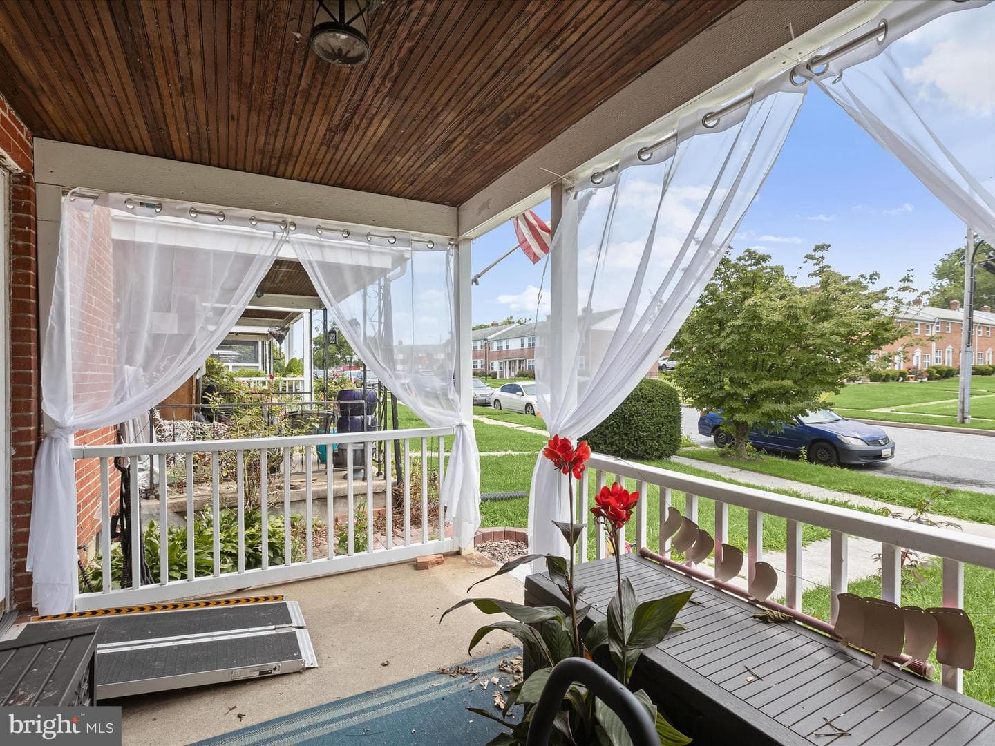 1050 Craftswood Road photo 6