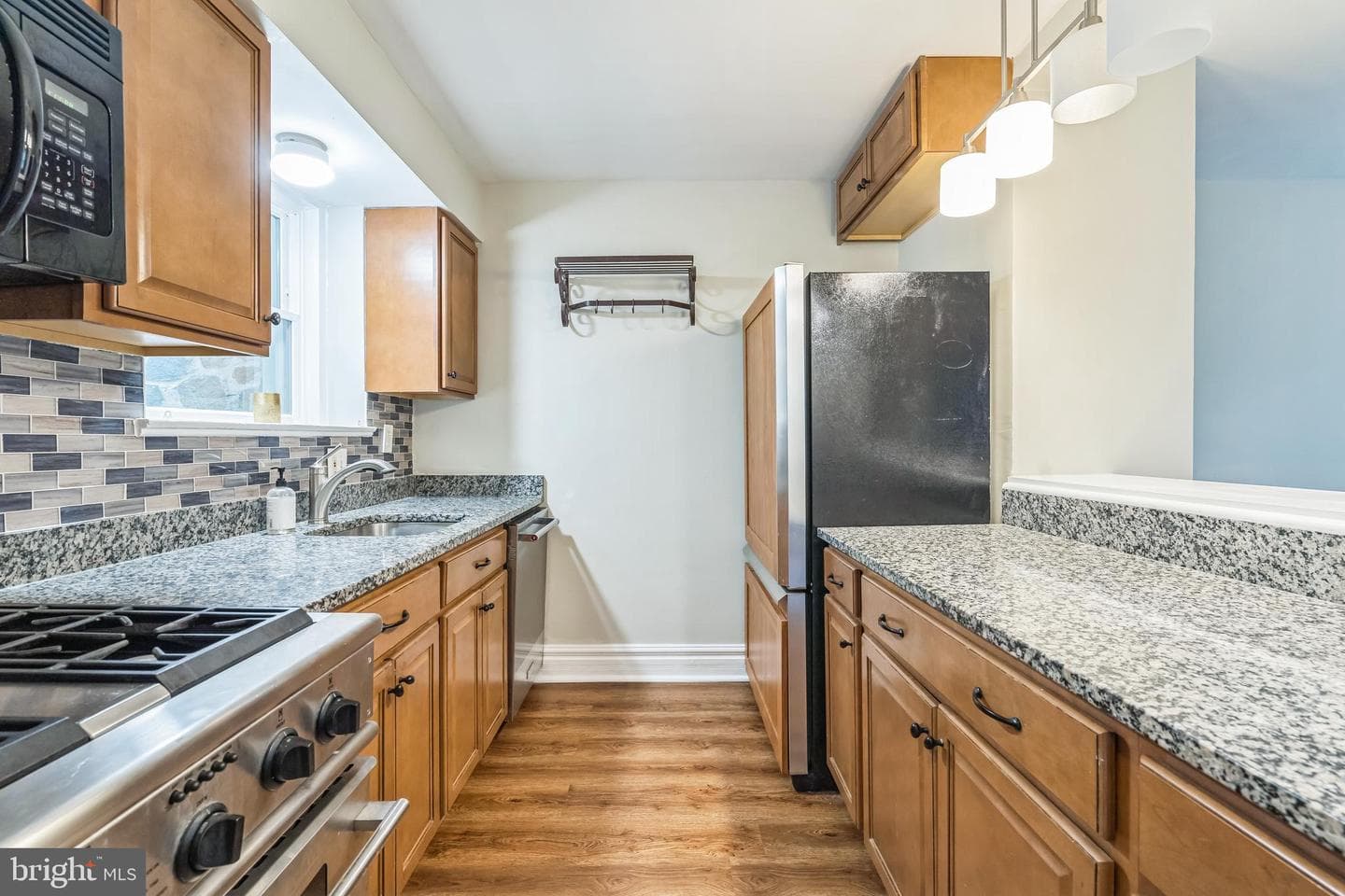 2504 Parkview Road photo 38