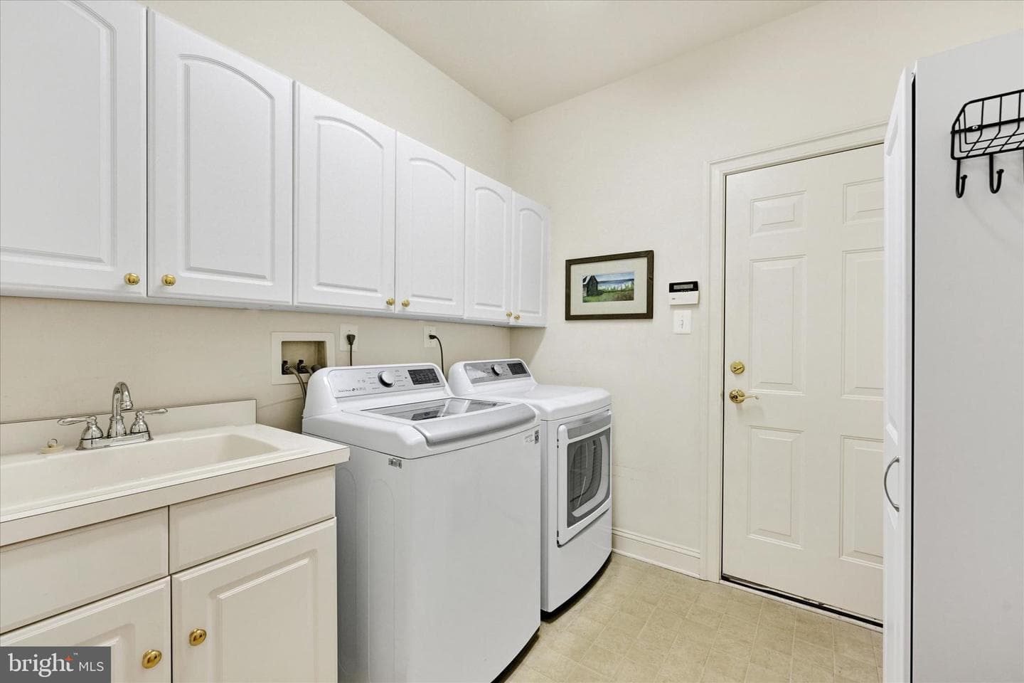2101 Cranbourne Road photo 27