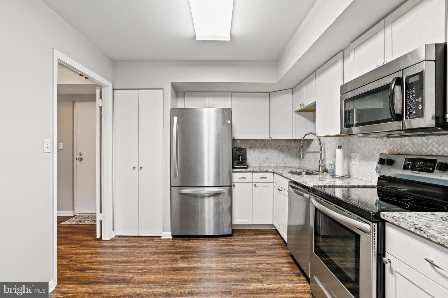 4 Candlemaker Court #301 photo 6