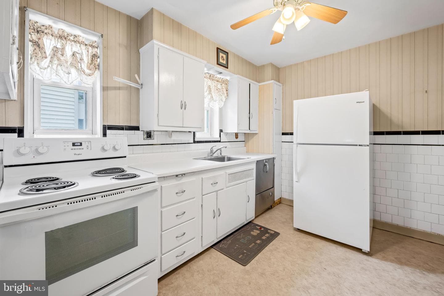 816 Ridgeleigh Road photo 12