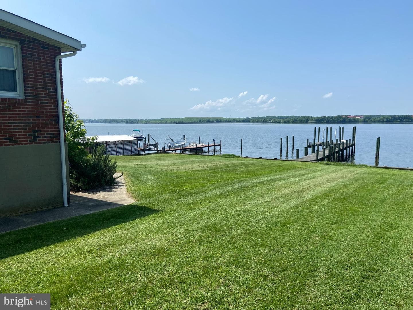 306 Riverside Drive photo 4