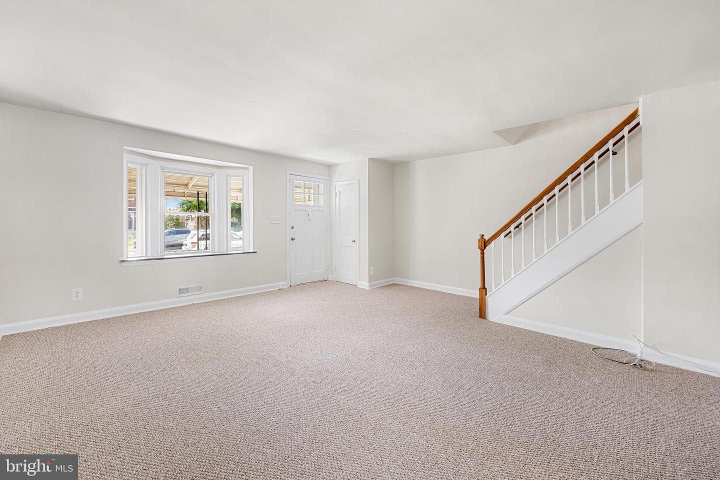 624 Dunwich Way photo 5