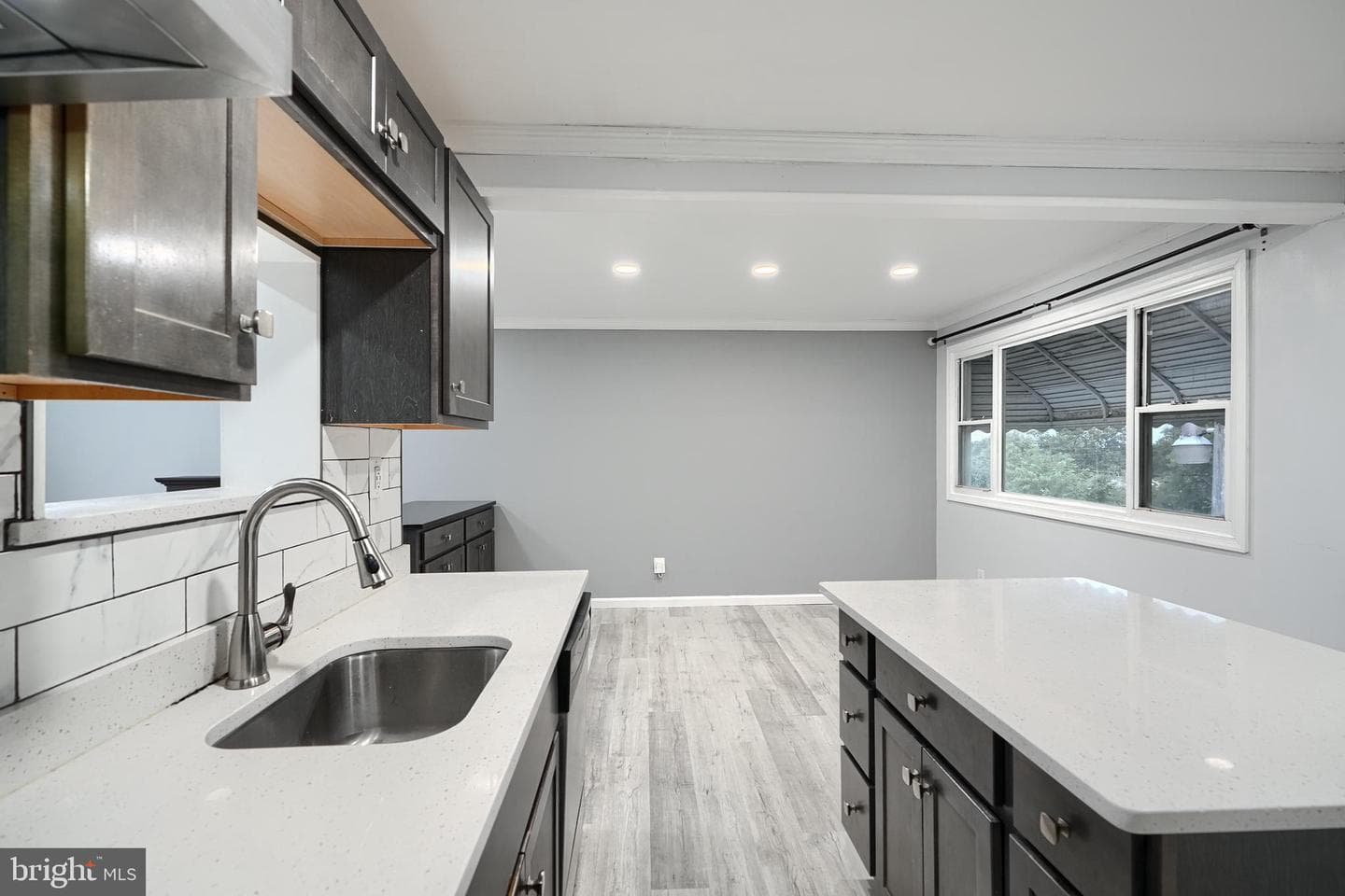 5511 Daybreak Terrace photo 13