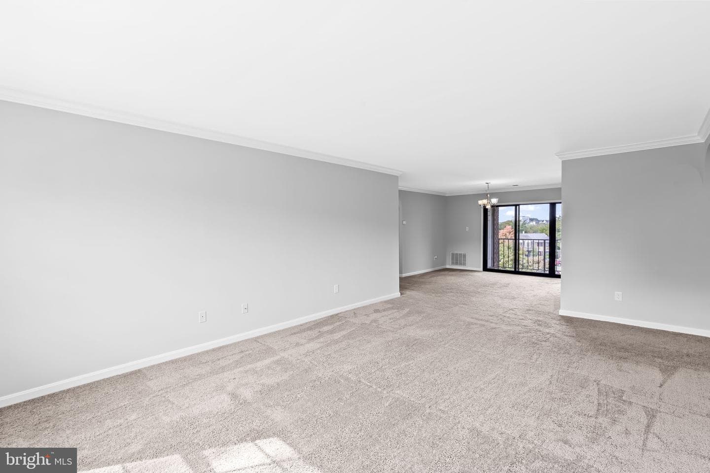 10 Choate Court #10e photo 3