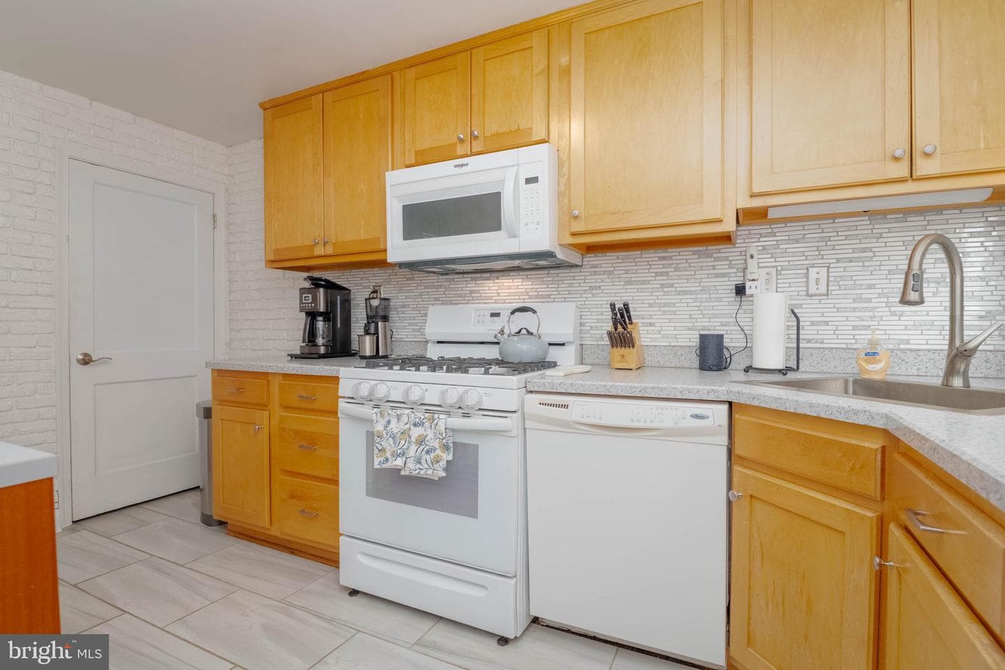 1525 Doxbury Road photo 11