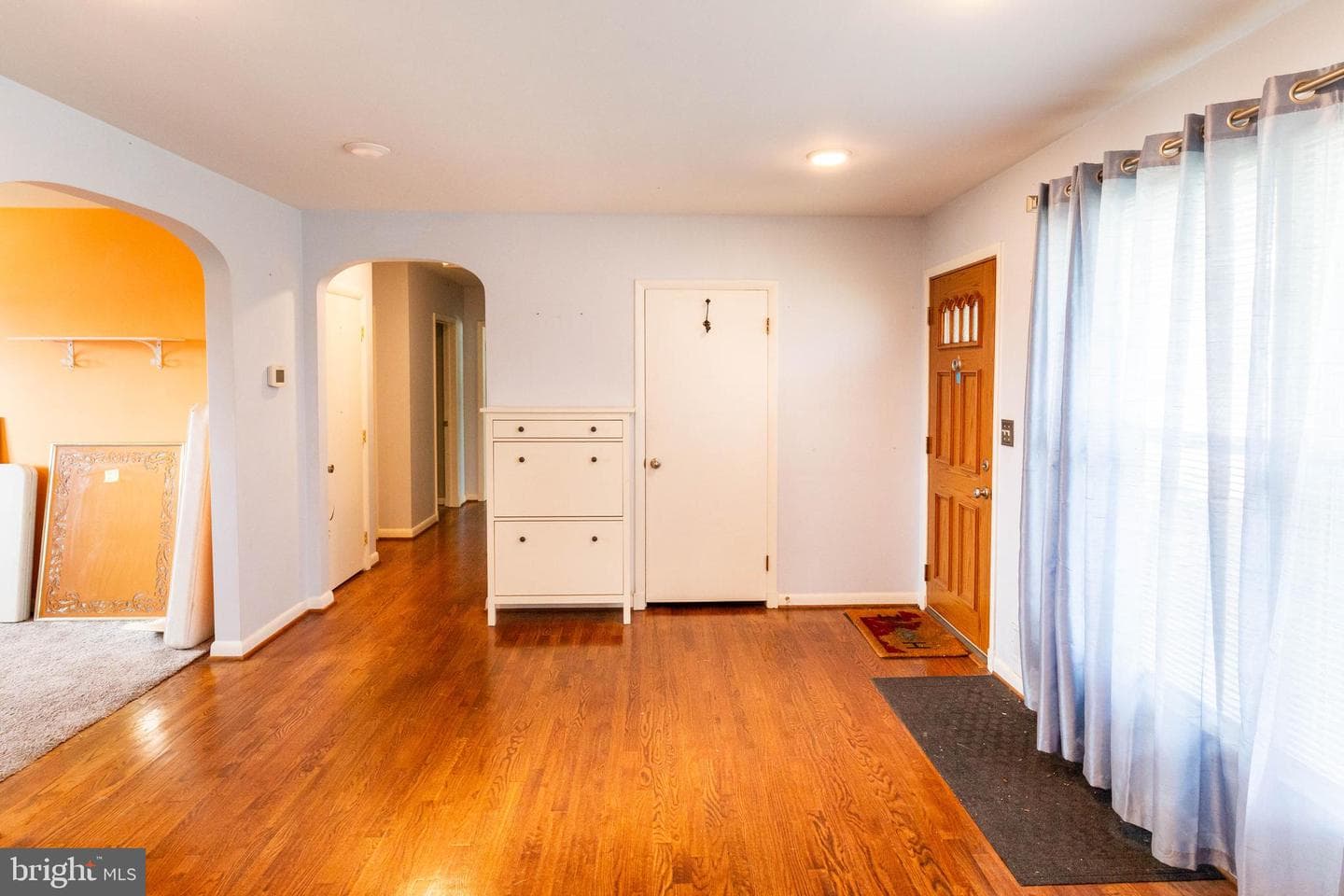 2403 Harwood photo 12