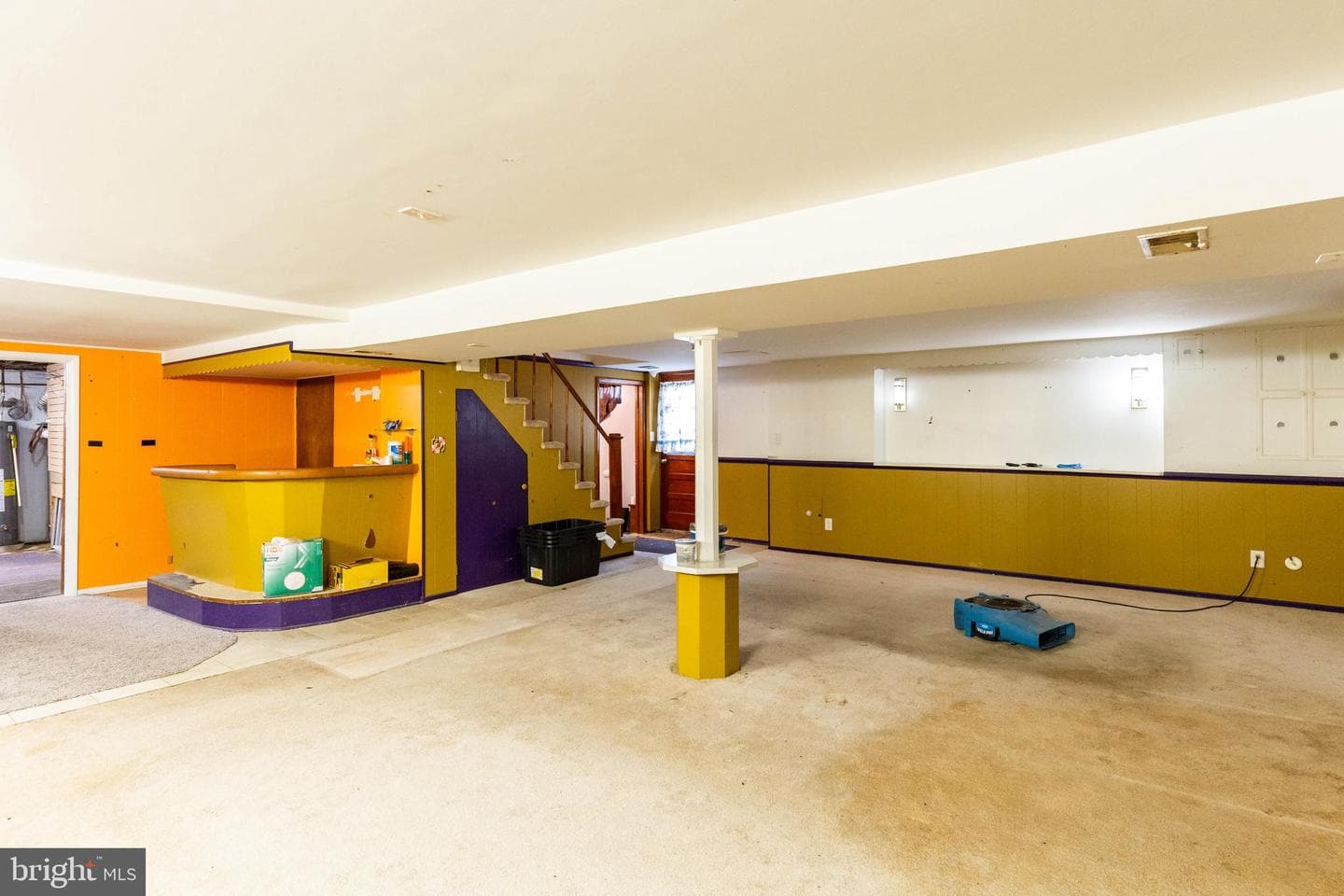 2403 Harwood photo 38