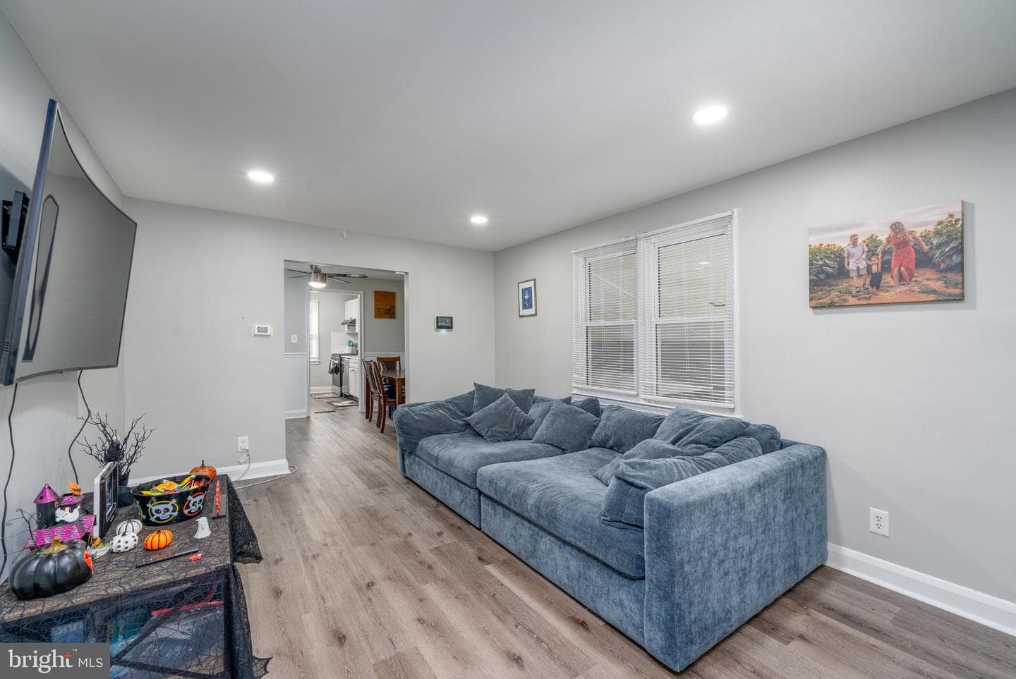 2519 Wycliffe Road photo 4