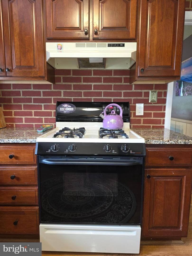 1719 Greenspring Drive photo 35