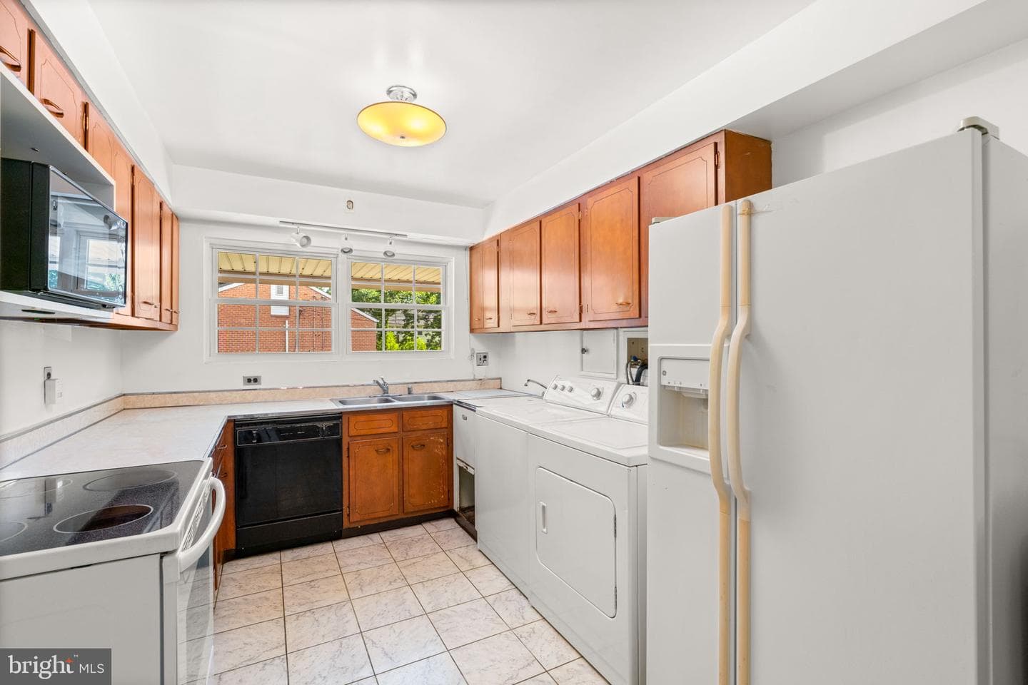 428 Montemar Avenue photo 8