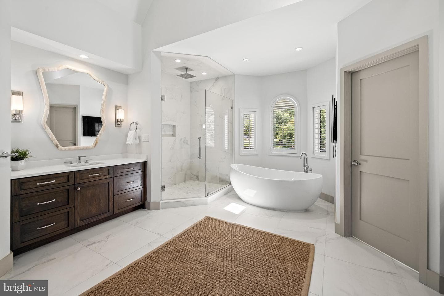 18 Hambleton Court photo 37