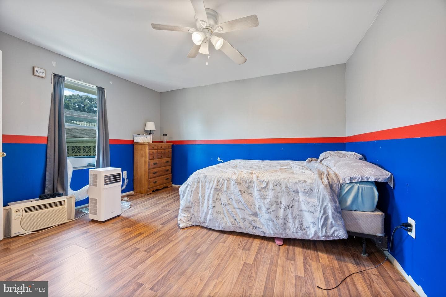 315 Riverside Drive photo 19