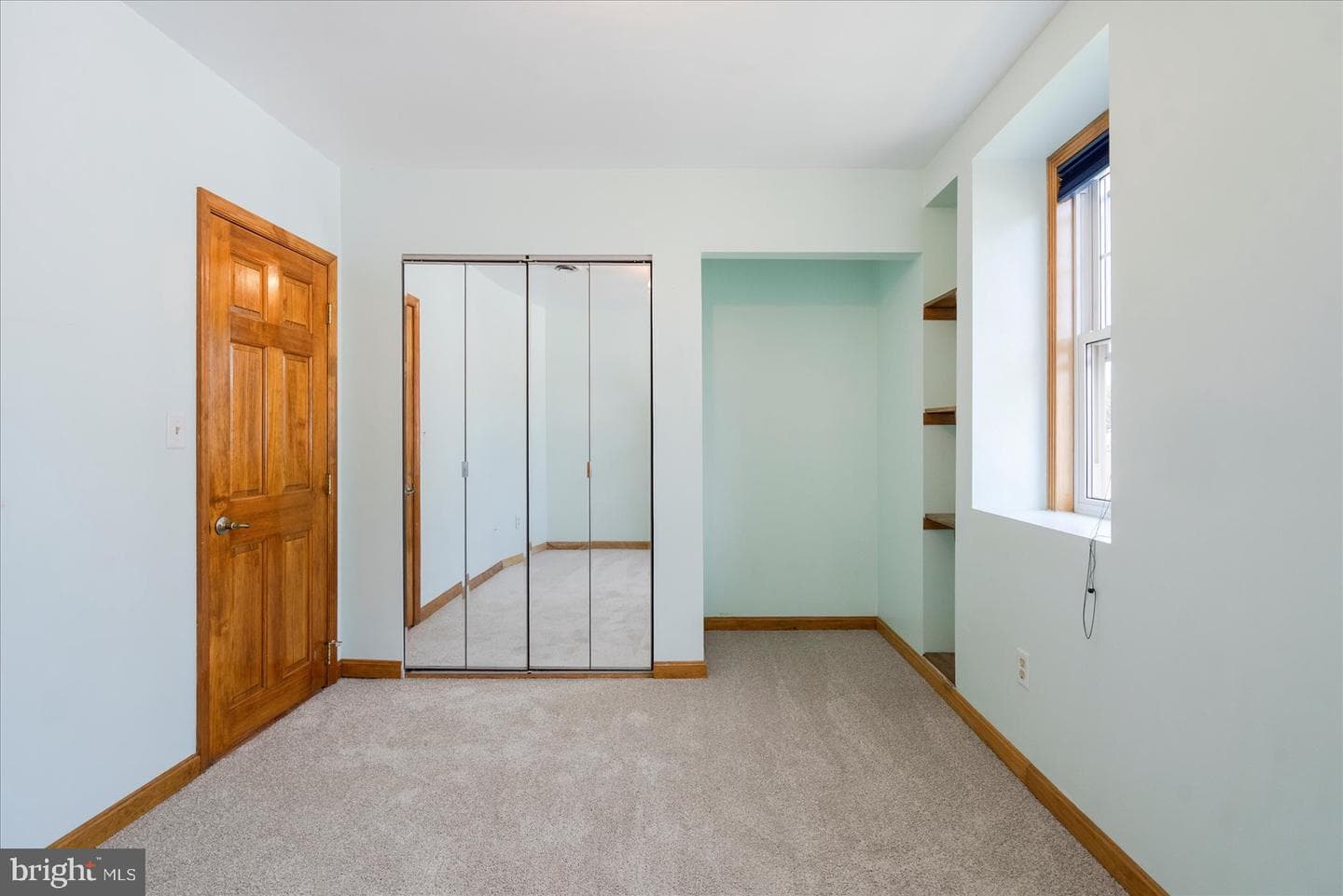 24 Henry Avenue photo 29