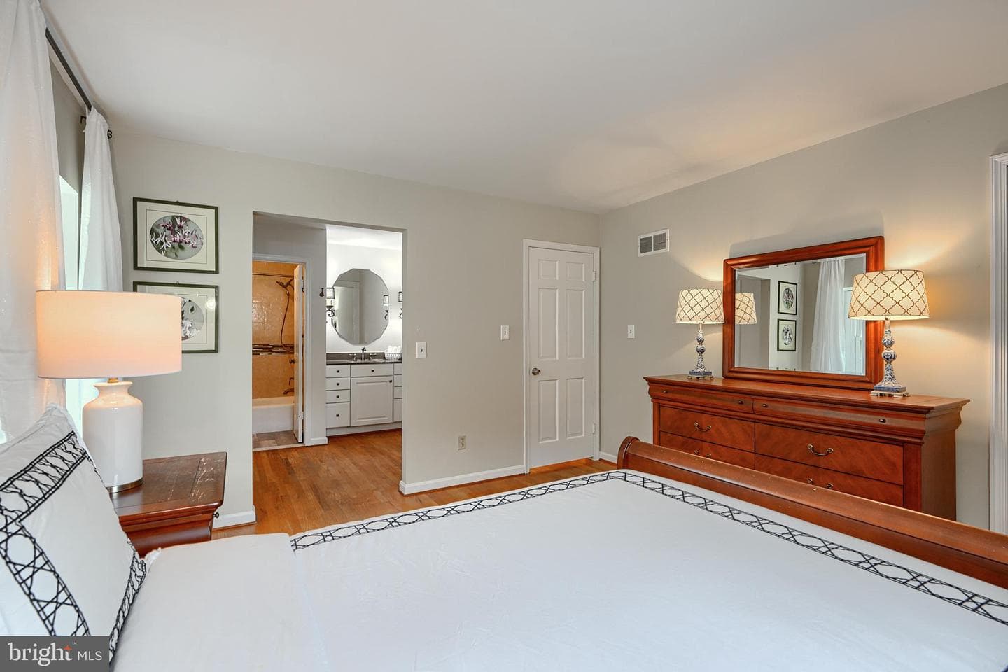 1112 W Joppa Road photo 17