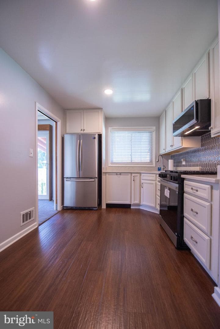 7408 Shirley Road photo 3