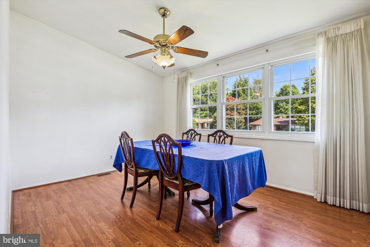 2907 Lightfoot Drive photo 4