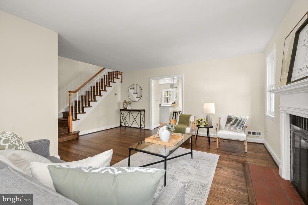 340 Stratford Road photo 8