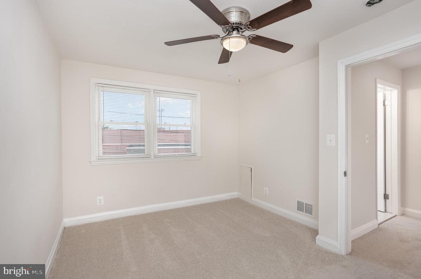 53 S Hawthorne Road photo 16