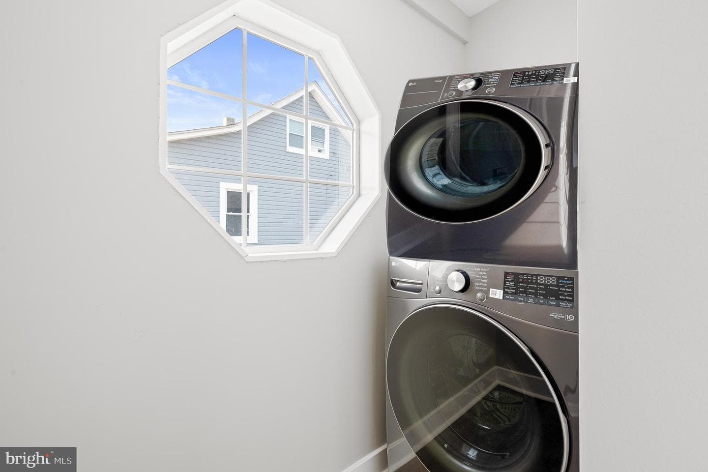 5 Seabright Avenue photo 27