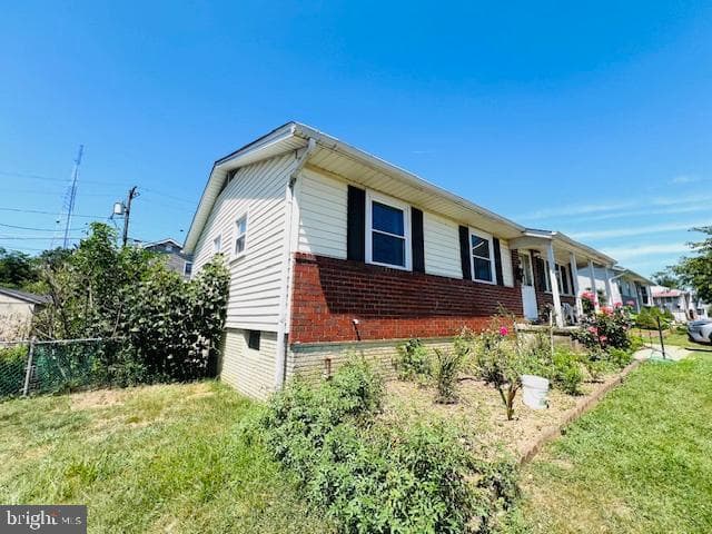 343 N Beaumont Avenue photo 2
