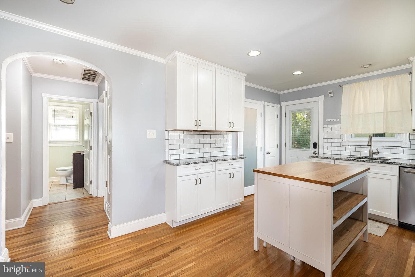 8308 Wilson Avenue photo 10