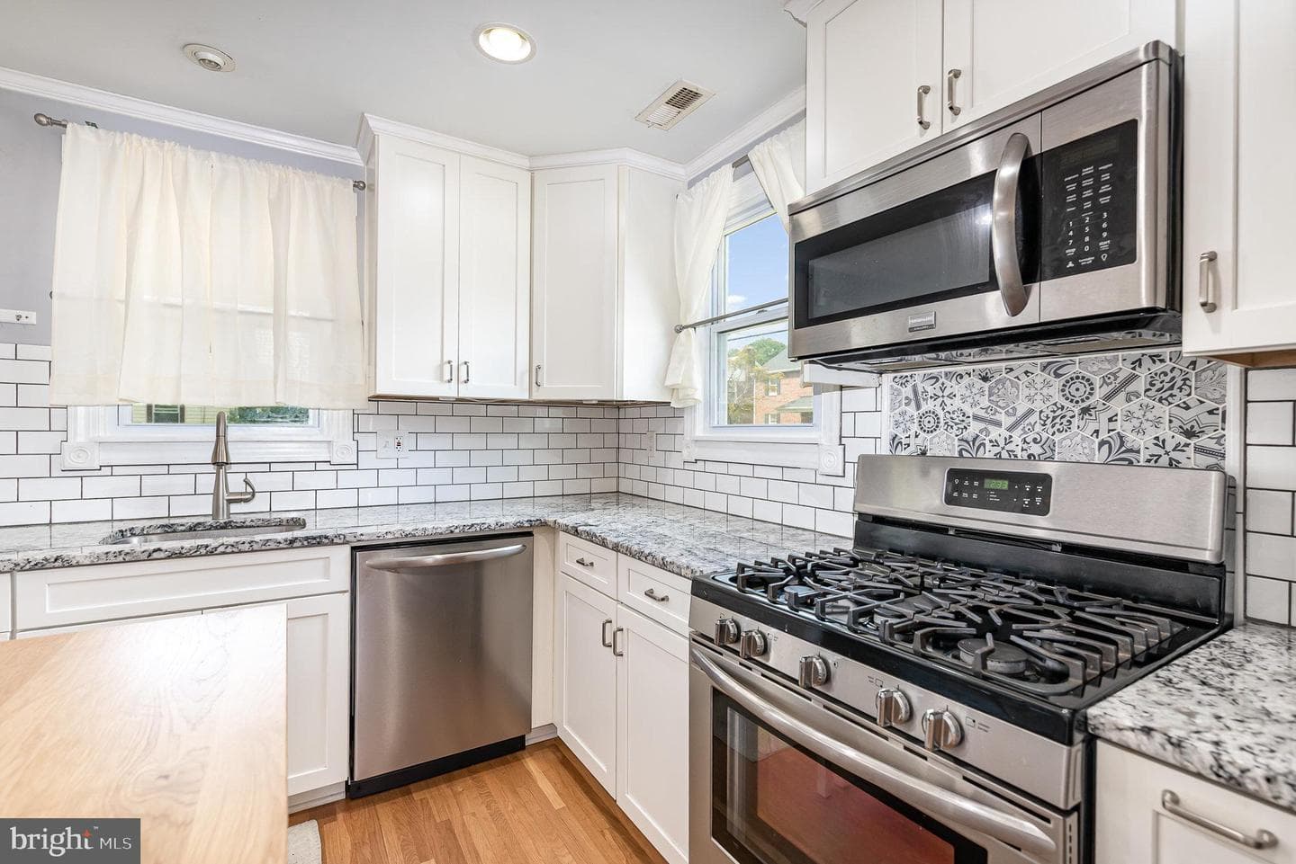 8308 Wilson Avenue photo 11