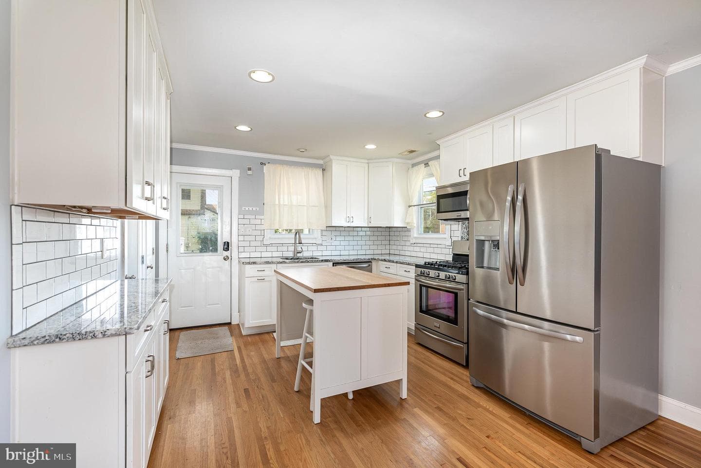 8308 Wilson Avenue photo 12