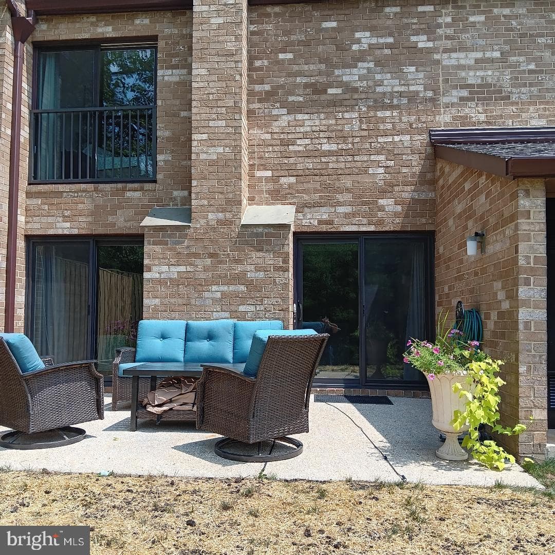 12 Chesham Court #b photo 3