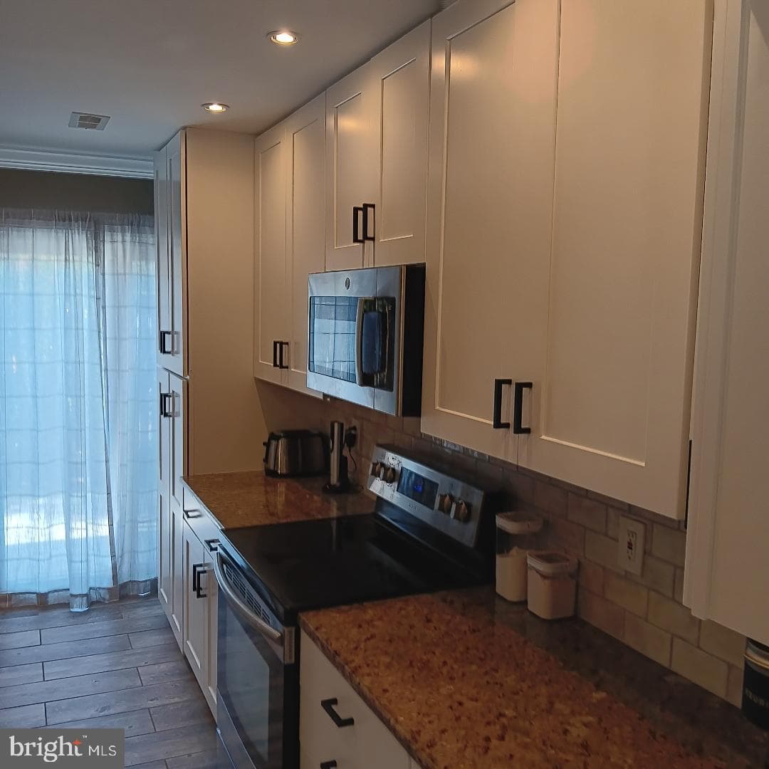 12 Chesham Court #b photo 37