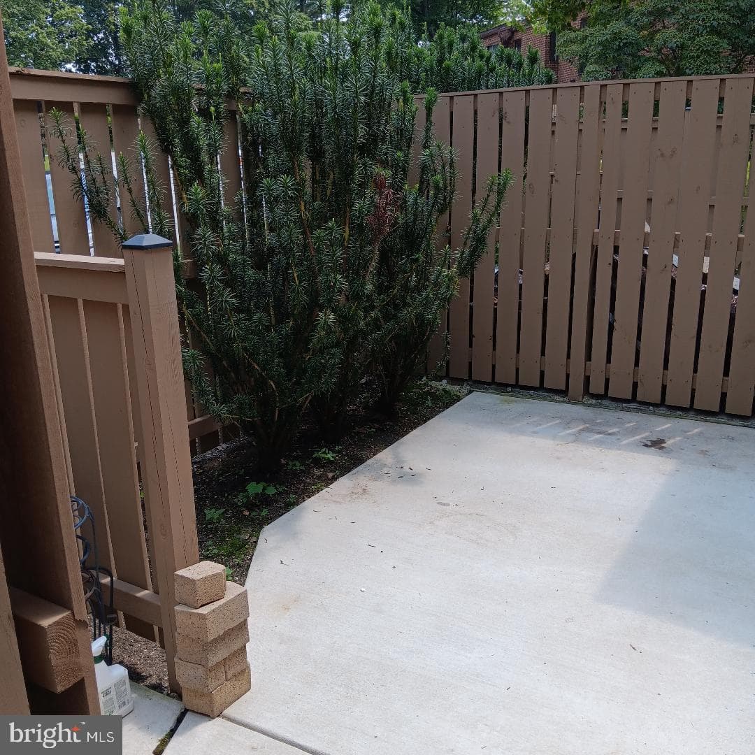 12 Chesham Court #b photo 6