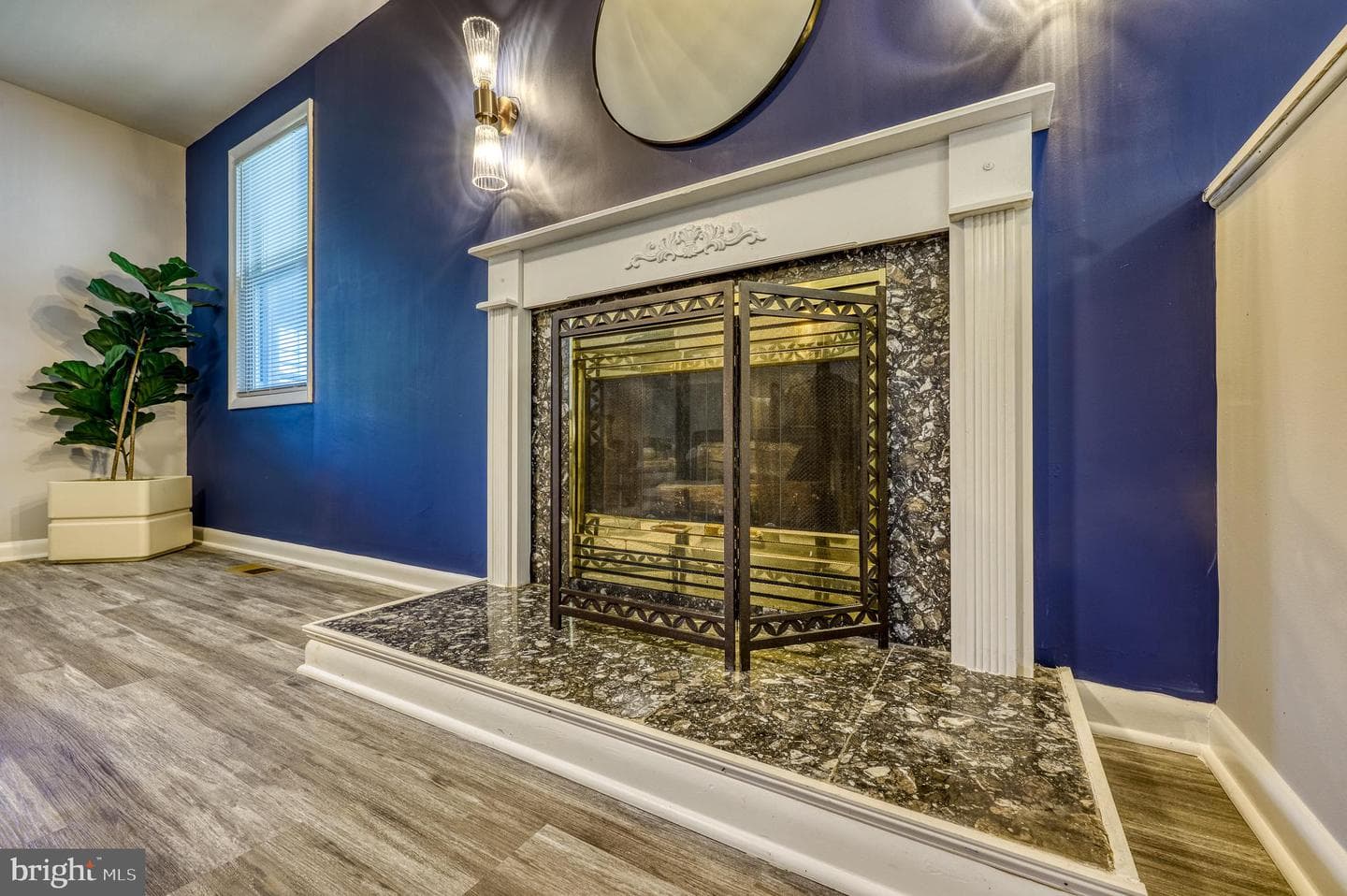 510 Middle River Road photo 3