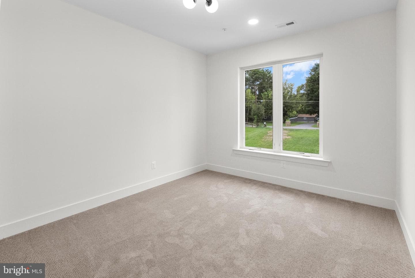 1321 Nicodemus Road photo 14