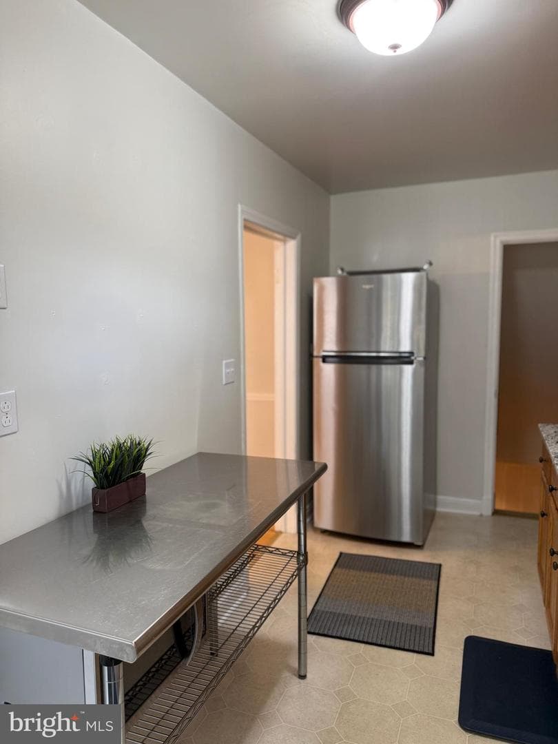 7102 Heathfield Road photo 16