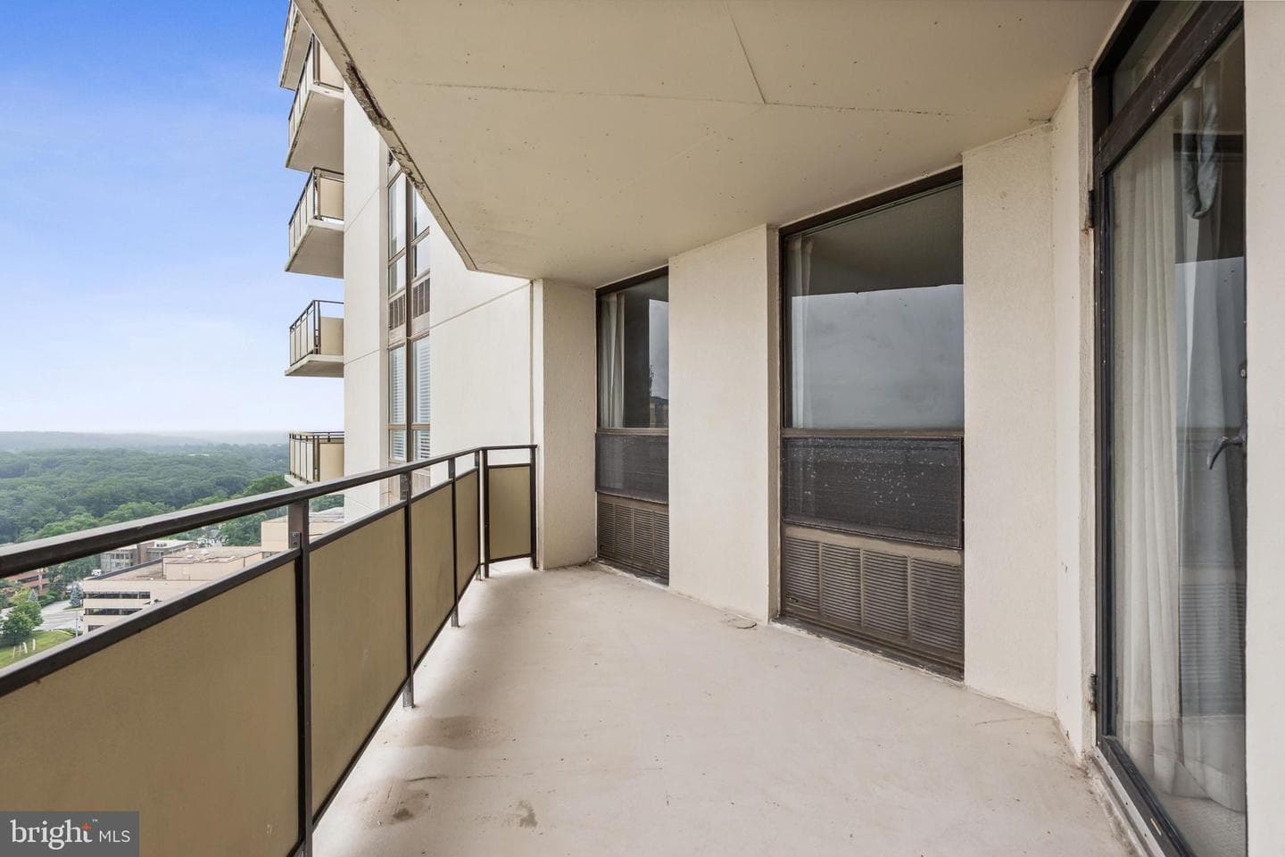 205 E Joppa Road #2401 photo 14