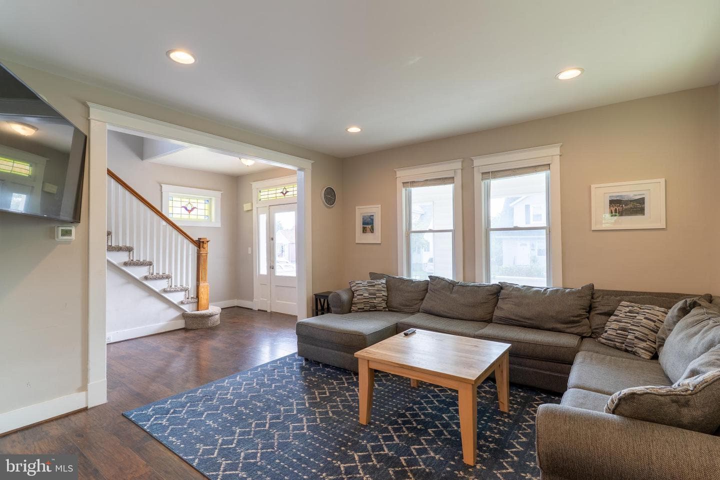 522 Elmwood Road photo 5