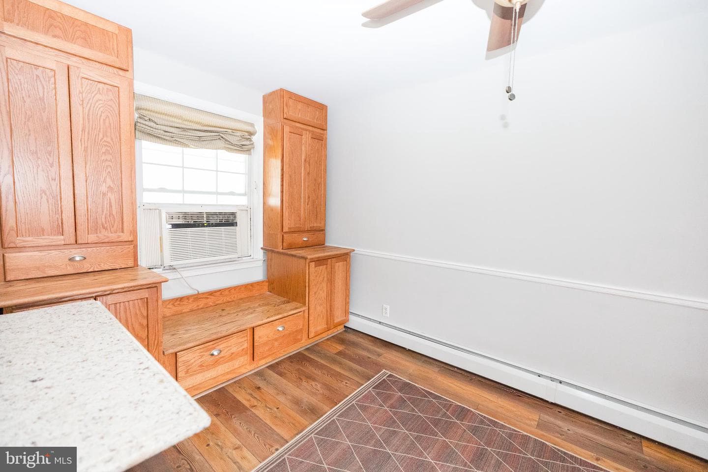1083 Elm Road photo 9