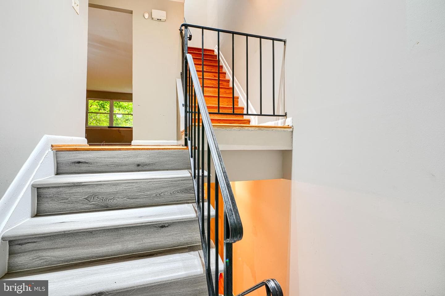 14 Englefield Square photo 2